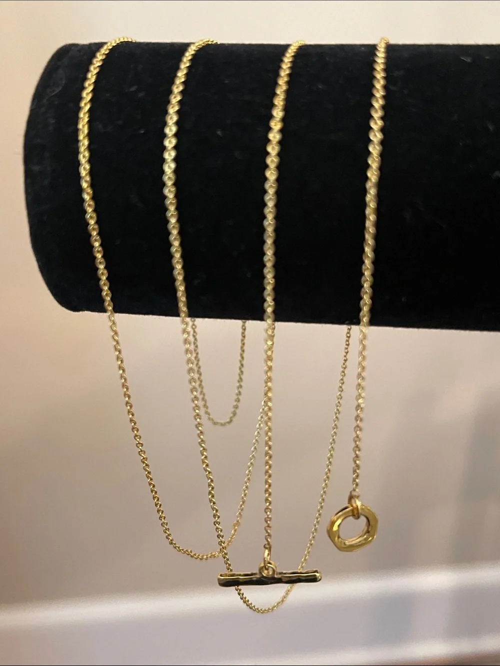 Trendy Gold-tone Long Lariat Necklace - Bar & Circle Necklace